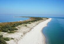 Кинбурнская коса: место, где встречаются Черное море и Днепро-Бугский лиман