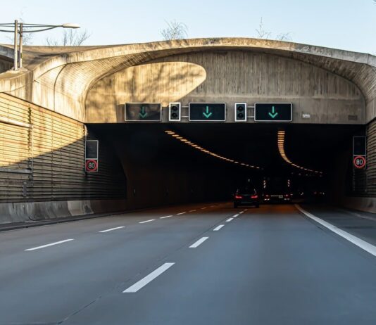 Для чего Николаеву строить подземный тоннель под железнодорожными путями