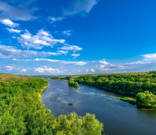 Река с тысячью имен