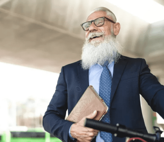 Как выбрать самокат пенсионеру