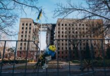 Как география Николаева влияла на боевые действия?